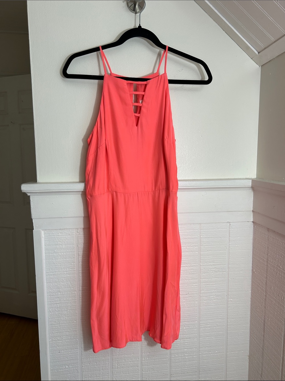 Alice & Trixie Women’s Pink Coral Strappy Summer Dress 100% Silk size small
